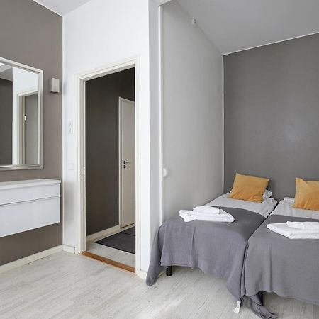 Kotimaailma Apartments Kamppi - Studio For 2 Helsínquia Exterior foto